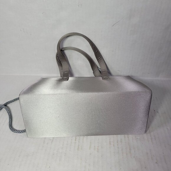 Silver Satin Evening Handbag With Chain Strap & Compact Mirror Crossbody - Picture 8 of 8